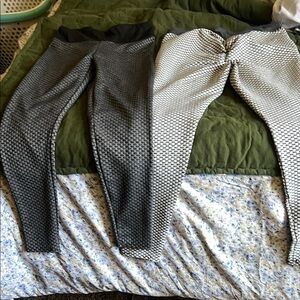 Leggings Depot Black and White Textured Leggings for Comfort and Style